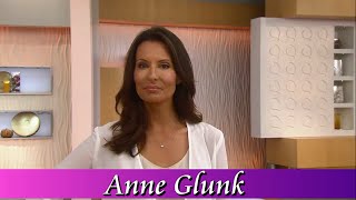 QVC Model Anne Glunk [upl. by Belloir892]