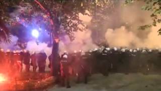 2015 10 24 Protesti 3  Trpeljivost policije [upl. by Ettevets]