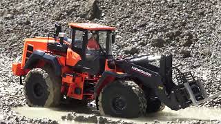 HIDROMEK 640 WL RC WHEEL LOADER FANTASTIC RC MODELL [upl. by Ardnos]