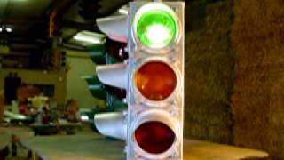 WS Darley amp Co C811 Three Bulb 4Way Traffic Signal [upl. by Nairolf]