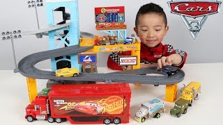 Calvin Building The Piston Cup Motorized Garage CKN [upl. by Kassi]