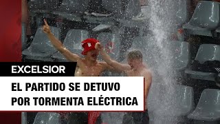 Aficionados disfrutan pese a tormenta eléctrica en Eurocopa 2024 [upl. by Haimorej]