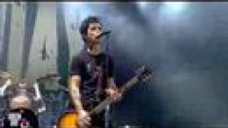 Green Day  We Are The Champions  Live at Reading Festival 2004 [upl. by Mark]