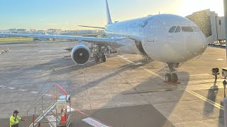 Qantas A330200 QF20 Landing in Sydney [upl. by Charil]