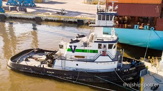 Day in a Life of a TugBoat Captain in New York Harbor [upl. by Kittie]