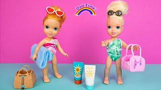 Swimming Elsa amp Anna have fun at the Waterpark💦🏖 [upl. by Linnea]