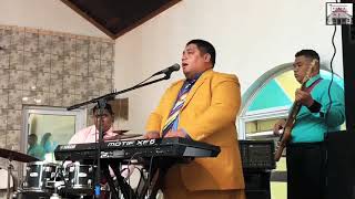 Rev Suipi Ta’ala Peteli Nu’uuli Worship Team  I bowed on my knees Live [upl. by Auhso]