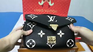 LV Pochette Métis East West Bag Unboxing Noir Beige Black With CNY Dragon Hand Bag Luxury 新年龙年包包开箱 [upl. by Gerrie]