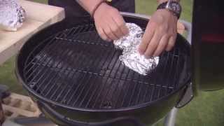 BBQvideo Aardappel op de BBQ poffen [upl. by Ahseital]