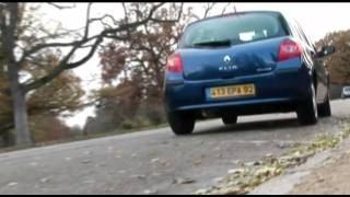 Renault Clio 3  une longueur davance [upl. by Ativet]