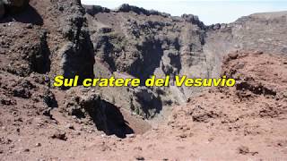 Sul cratere del Vesuvio escursione tra le rocce [upl. by Steinman]