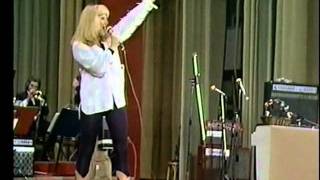 Donatella Rettore  Oh Carmela live da Sanremo 77 HD Versione integrale inedita con votazione [upl. by Aisined]