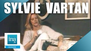 Sylvie Vartan chez elle avec ses animaux  Archive INA [upl. by Anibor]