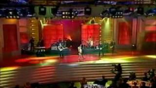 shakira  whenever wherever live  logie awards 2002 mp3 [upl. by Jovitah]