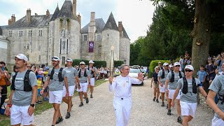 JEUX OLYMPIQUES  Le passage de la flamme célébré dans le Loiret [upl. by Eveineg]