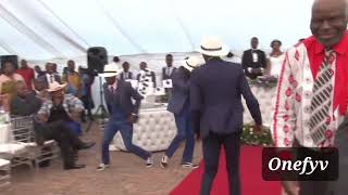 Leonard Zhakata Wedding Performance  Sesifikile live [upl. by Larimer79]