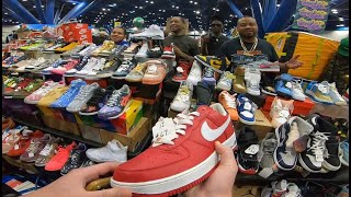 FINDING 50 AND 100 STEALS AT SNEAKERCON HOUSTON SHE KNEW I’D WANT TO BUY HER RARE NIKE AIR MAX [upl. by Adil]