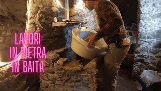 16 Baita in montagna – Finisco la struttura in pietra del lavandino in bagno [upl. by Niobe699]