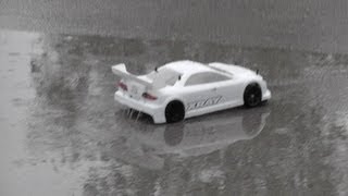 RC car drifting  making donuts in the rain [upl. by Verdi987]