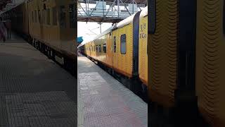 22823 Bhubaneswar Rajdhani Exp departure Kanpur Central Rajdhani Exp PremiumTrain Tejas Railway [upl. by Inihor984]