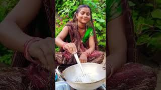 5 मिनट में मूंग दाल की कचोरी बनाना  Bollywood Song 🥰 Singer Lata Mangeshkar  shorts [upl. by Rekab]