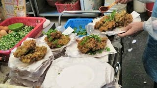 Hong Kong Street Food Making a Fried Oysters Cake Seen in Kowloon [upl. by Lahsiv]