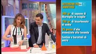 Autoproduzione detersivi per bucato a mano e lavatrice Lucia Cuffaro Unomattina in Famiglia Rai 1 [upl. by Hahcim]