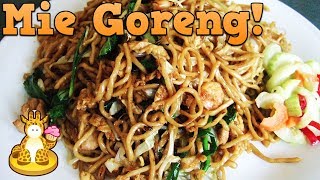 Mie Goreng  Indonesian Chef Demo in Bali  Quick Recipe [upl. by Ittap]