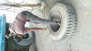 tyre kholne ka tarika  truck tyre pancher machinemunna tyre Engineer [upl. by Seiuqram]