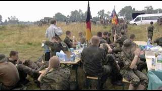 BundeswehrSoldaten auf dem Nimwegen Marsch [upl. by Nahgeam]