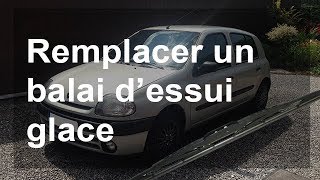 Comment changer un balai dessuieglace arrière sur Renault Clio 3 [upl. by Yessac]