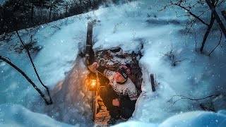 1 YEAR IN A CAVE ALONE  THE BEST SHELTER FOR SURVIVAL WITH A STOVE IN FROSTY WEATHER [upl. by Kolosick]