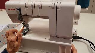 Enfiler la recouvreuse Janome 2000 CPX et réaliser un ourlet 3 fils [upl. by Auof]