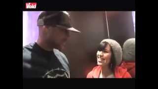 Booba Donne un collier Unkut A une Meuf [upl. by Maxfield]