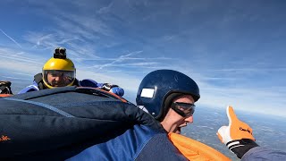 Adrian Cooper skydiving on his affcourse level one skydive with wwwlearnskydivingcouk [upl. by Alehc]