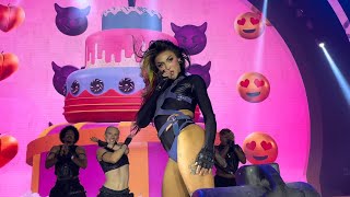 Pabllo Vittar  Parabéns Ao Vivo Brasília 4K na praia 12082023 [upl. by Rickart]