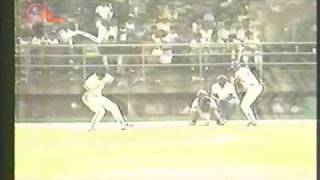 Leones del Caracas Campeón 8687 No Hitter de Urbano Lugo Hijo [upl. by Lacram]