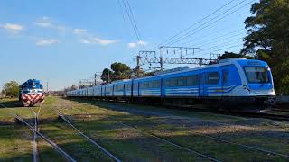 Cinco trenes eléctricos de la Línea Roca en dos minutos en Gerli [upl. by Ursel]