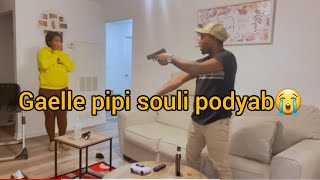 Prank sa two move Niki rale zam sou gaelle andan kay la gaelle pise sou li😱 [upl. by Arabele]