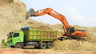 Excavator Dump Truck Working On Airport Construction Proyek Bandara NYIA Kulon Progo [upl. by Hays]