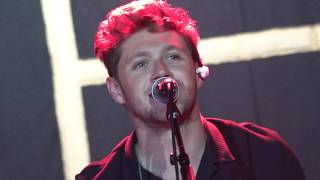 4K Niall Horan  On My Own Flicker World Tour 2018 Madrid [upl. by Haig511]