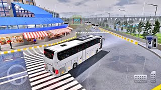 Simulador de Autobuses Ultimate GamePlay  Conduciendo un Autobús MercedesBenz [upl. by Ajdan430]