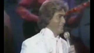 Engelbert Humperdinck 1982  Begin the Beguine [upl. by Zoie233]