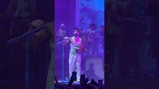 Camilo canta “Favorito” en su show en el WiZink Center [upl. by Signe]