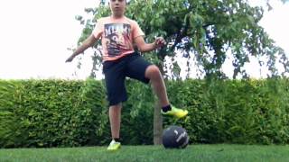 Tuto coup du foulard foot freestyle [upl. by Inahteb]