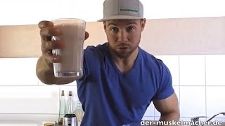 Hochwertige Kalorien aufnehmen  Peanutbutter Erdbeer Shake [upl. by Hogen949]