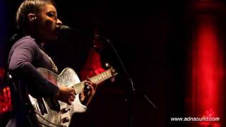 Lianne La Havas  Everything Everything  Live au Jamel Comedy Club  Adnsoundcom [upl. by Tindall]