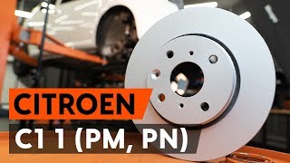 Hoe een remschijven vooraan vervangen op een CITROEN C1 PM PN AUTODOCTUTORIAL [upl. by Artus]