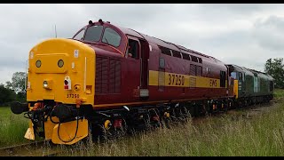 Class 50 50008 Thunderer Comes To Fetch Wensleydale Railways Class 37 37250 For The KampWVR Gala [upl. by Auric]