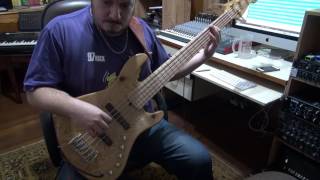 Review Baixo M Laghus Jazz Bass 5 cordas [upl. by Atinor322]